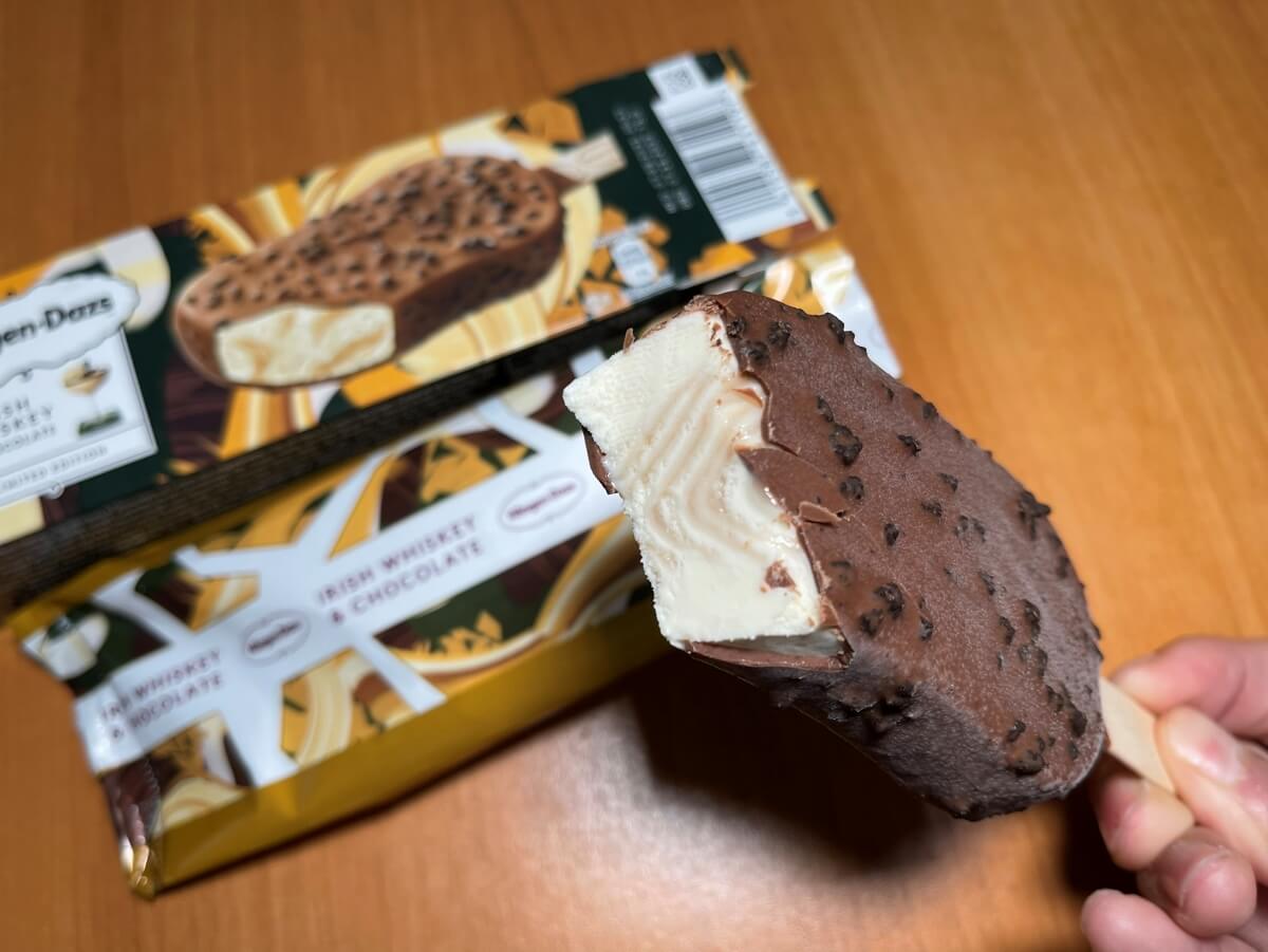 哈根達斯烈酒冰淇淋愛爾蘭威士忌巧克力雪糕剖面