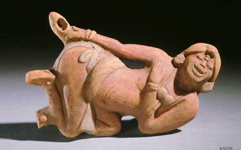 馬雅人灌腸雕塑