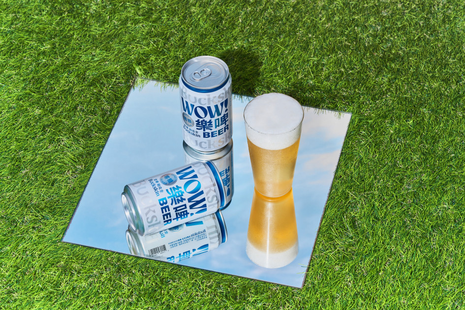 「樂啤 WOW BEER」使用特殊糖類分解技術，在保留風味及香氣的同時，降低熱量與糖分