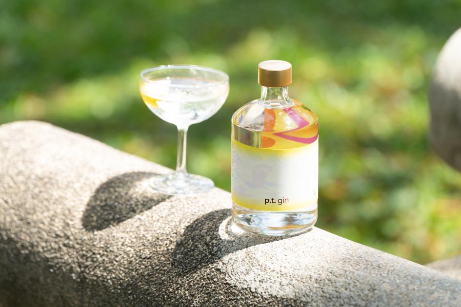 KKI_鳳尾琴酒 p.t gin 不僅能純飲，也能加氣泡水調出Gin Soda ，人人都可以是調酒師