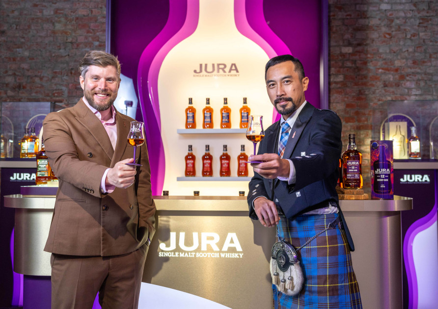 JURA 吉拉雙品牌大使- WWA 2025全球最佳品牌大使Andrew Lennie, 尚格品牌大使 Keeper Ken 