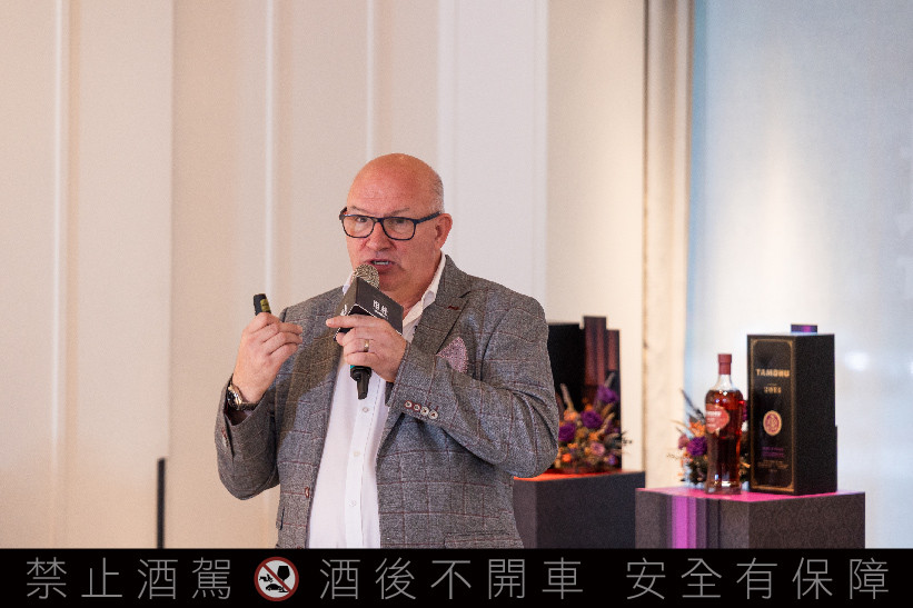 坦杜酒廠經理 Sandy McIntyre 獻給台灣的專屬單桶