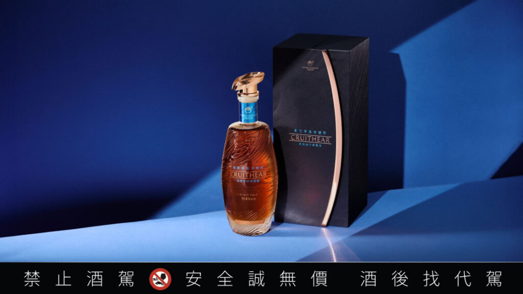 「創世者皇者雪莉金門高粱酒」全台限量不到8,000瓶，此次加碼推出全台僅396瓶的利特限定版「單一原桶強度」。