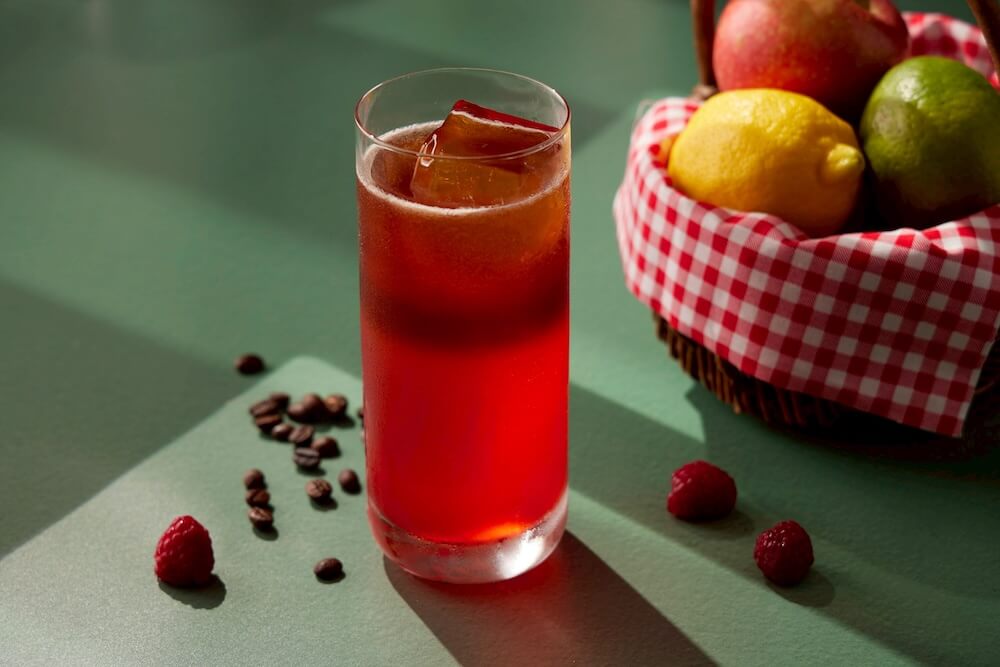 台北艾麗攜手YiYi液藝打造聯名企劃_情境圖_02