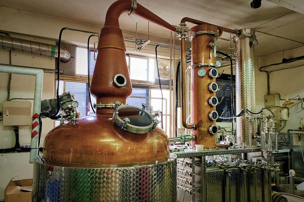 合力酒廠蒸餾器