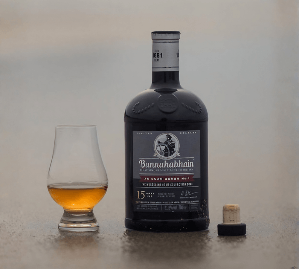 布納哈本酒廠Westering-Home「15年破浪-An-Cuan-Garbh-No.1」_情境圖_04