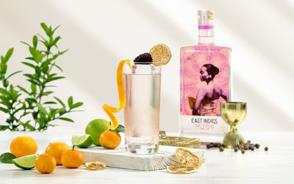 Pomelo-Pink-Gin-with-Gin-Tonic