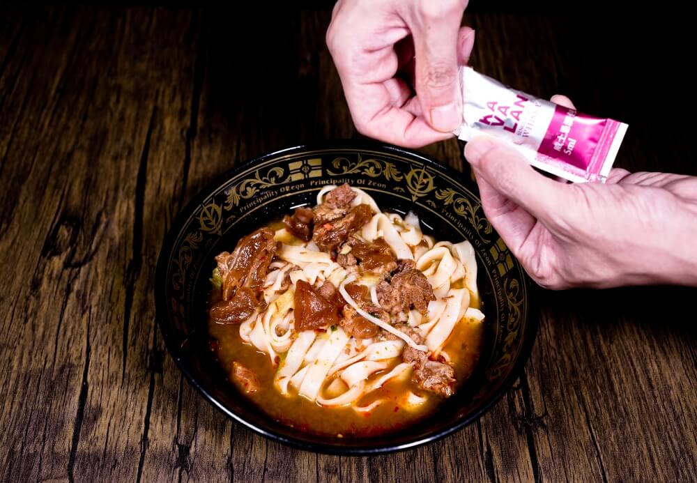 威士忌紅燒牛肉麵