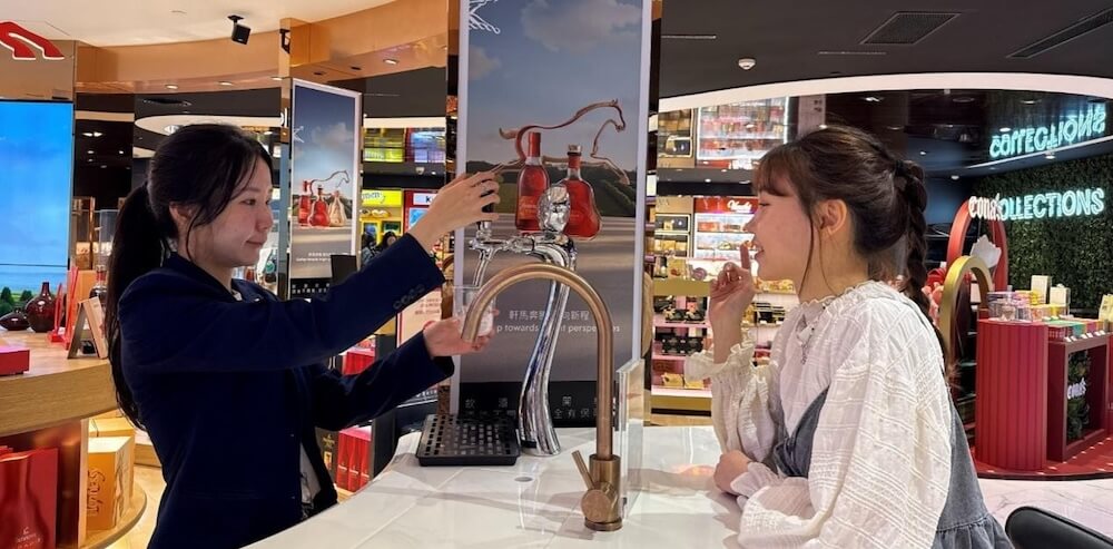 暑假桃機打卡新亮點!Highball酒吧、音樂搖滾快閃店驚喜登場_昇恆昌與軒尼詩聯手於桃機打造精緻酒吧