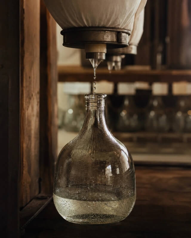 斗瓶取り