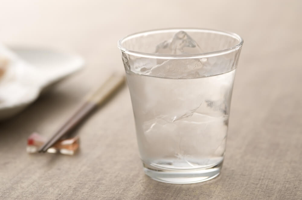 日本酒加冰塊「日本酒Rock」